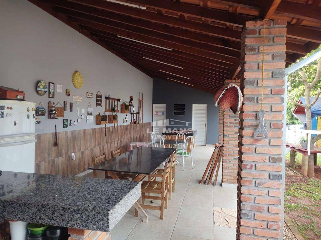Casa à venda com 2 quartos, 200m² - Foto 7