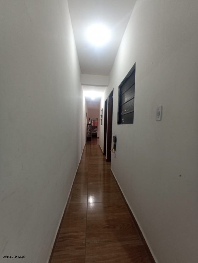 Casa à venda com 5 quartos, 200m² - Foto 20