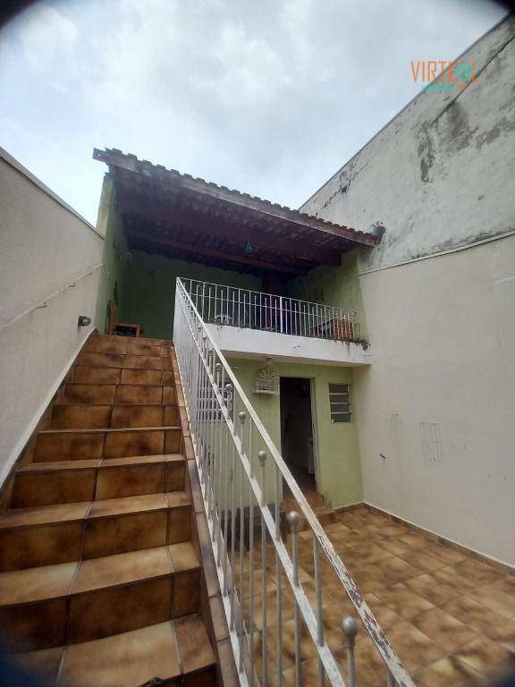 Sobrado à venda e aluguel com 3 quartos, 186m² - Foto 4