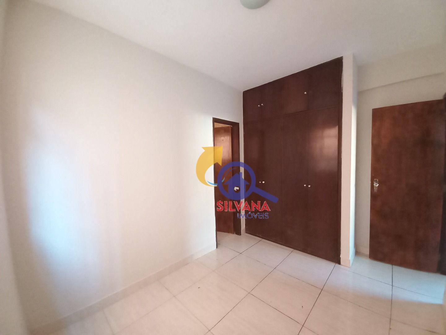 Apartamento para alugar com 3 quartos, 110m² - Foto 26