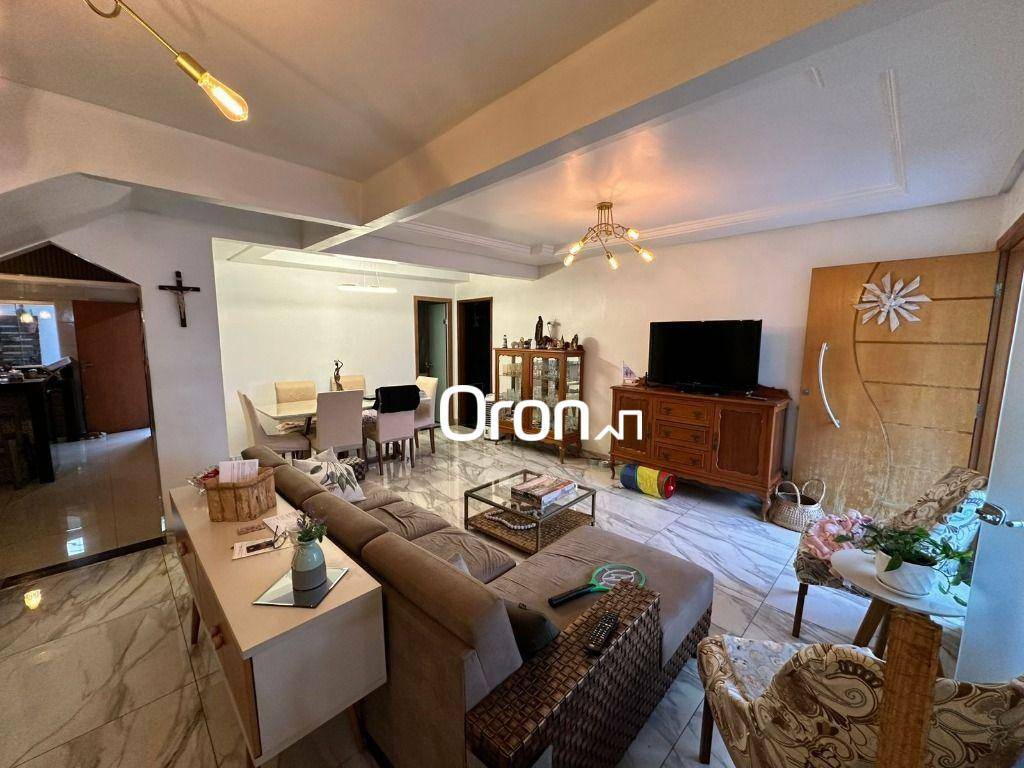 Sobrado à venda com 4 quartos, 208m² - Foto 3