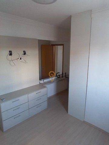 Apartamento à venda com 2 quartos, 65m² - Foto 2