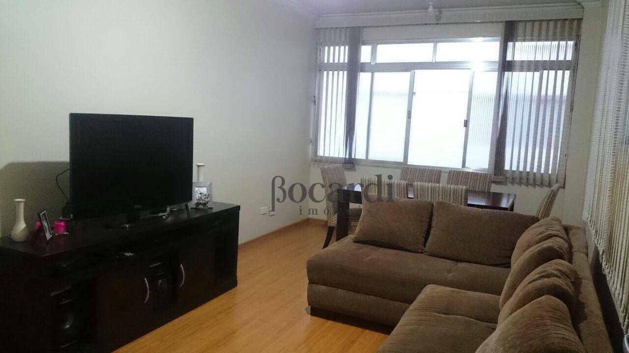 Apartamento à venda com 2 quartos, 70m² - Foto 1