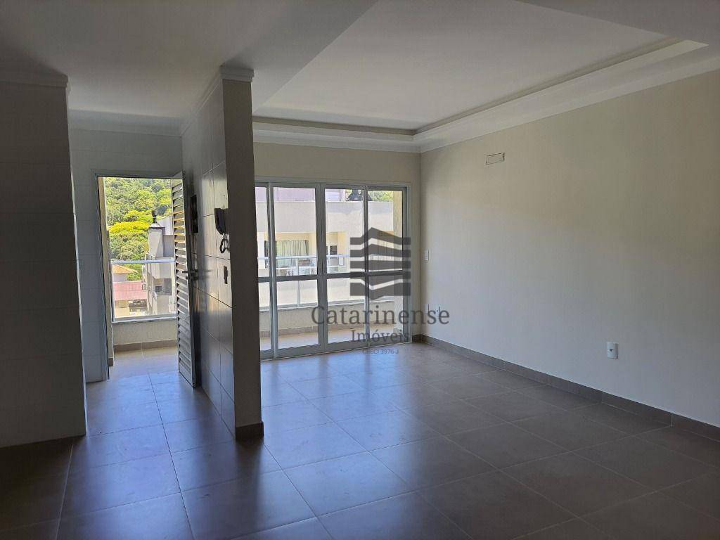 Apartamento à venda com 2 quartos, 75m² - Foto 6