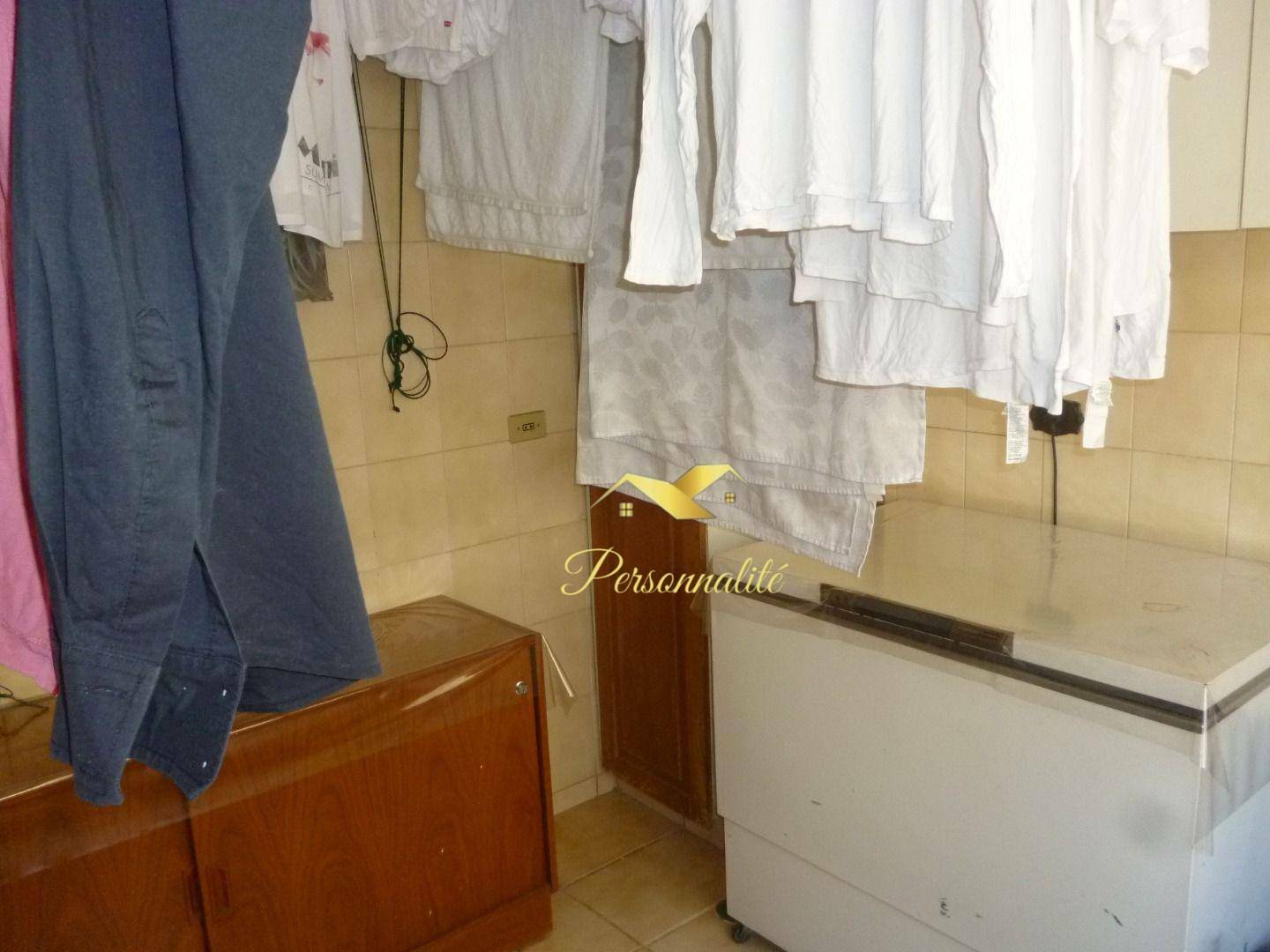 Apartamento à venda com 4 quartos, 205m² - Foto 37