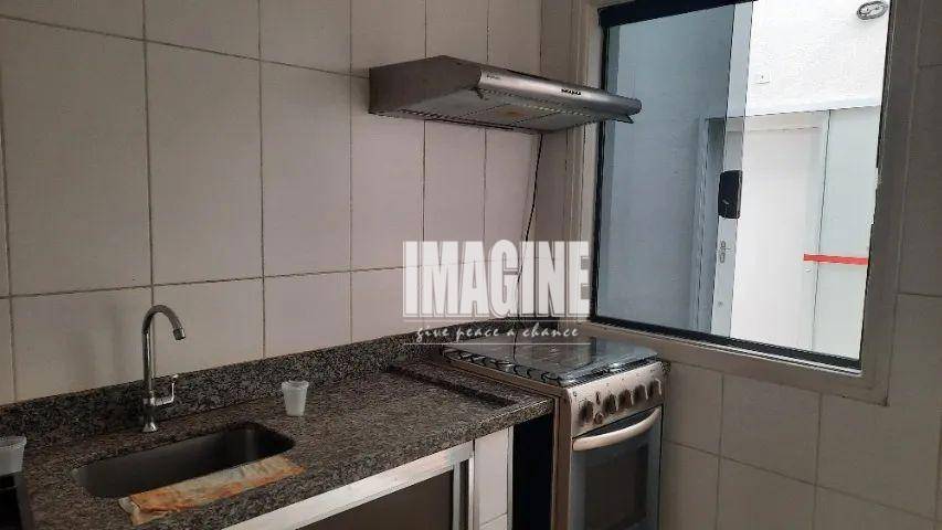 Sobrado à venda com 4 quartos, 220m² - Foto 2