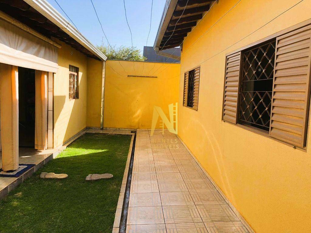 Casa à venda com 3 quartos, 150m² - Foto 22