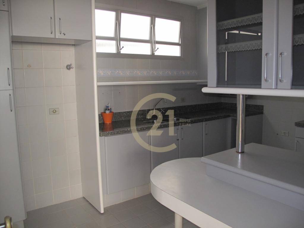 Apartamento à venda e aluguel com 3 quartos, 135m² - Foto 13