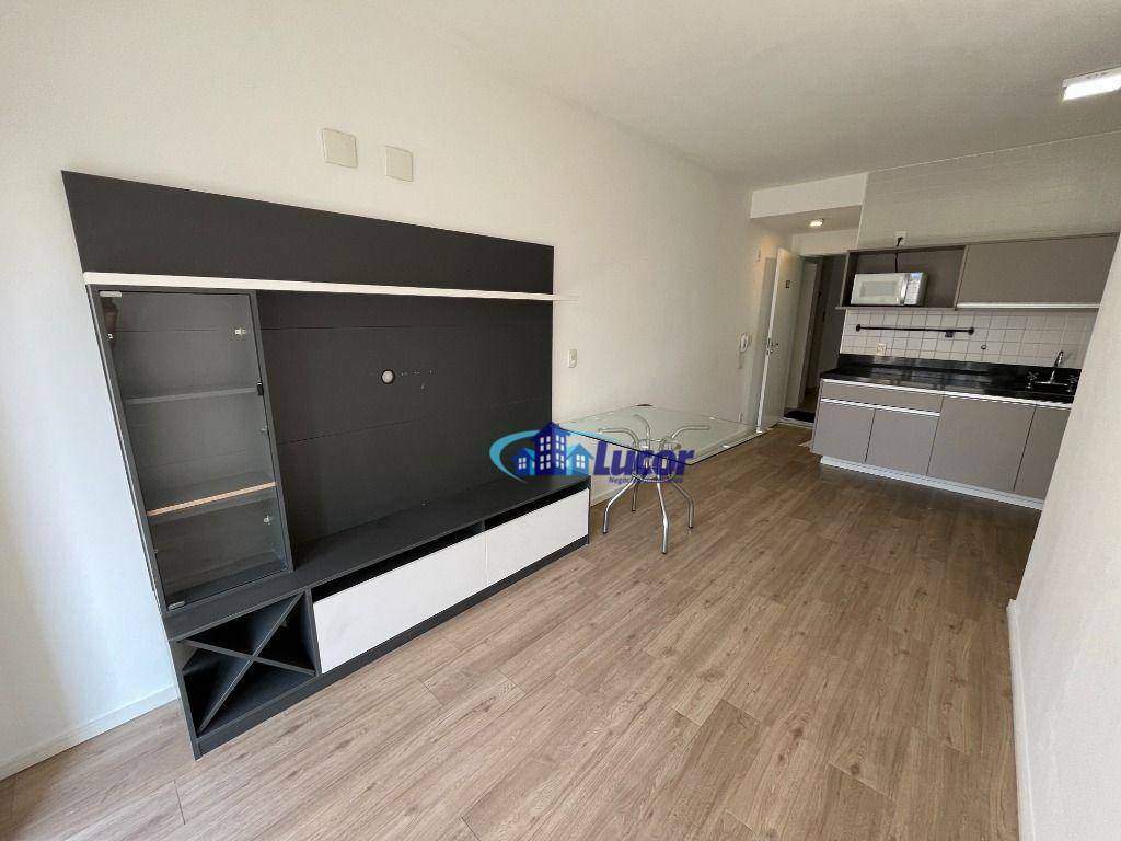 Apartamento para alugar com 1 quarto, 43m² - Foto 2