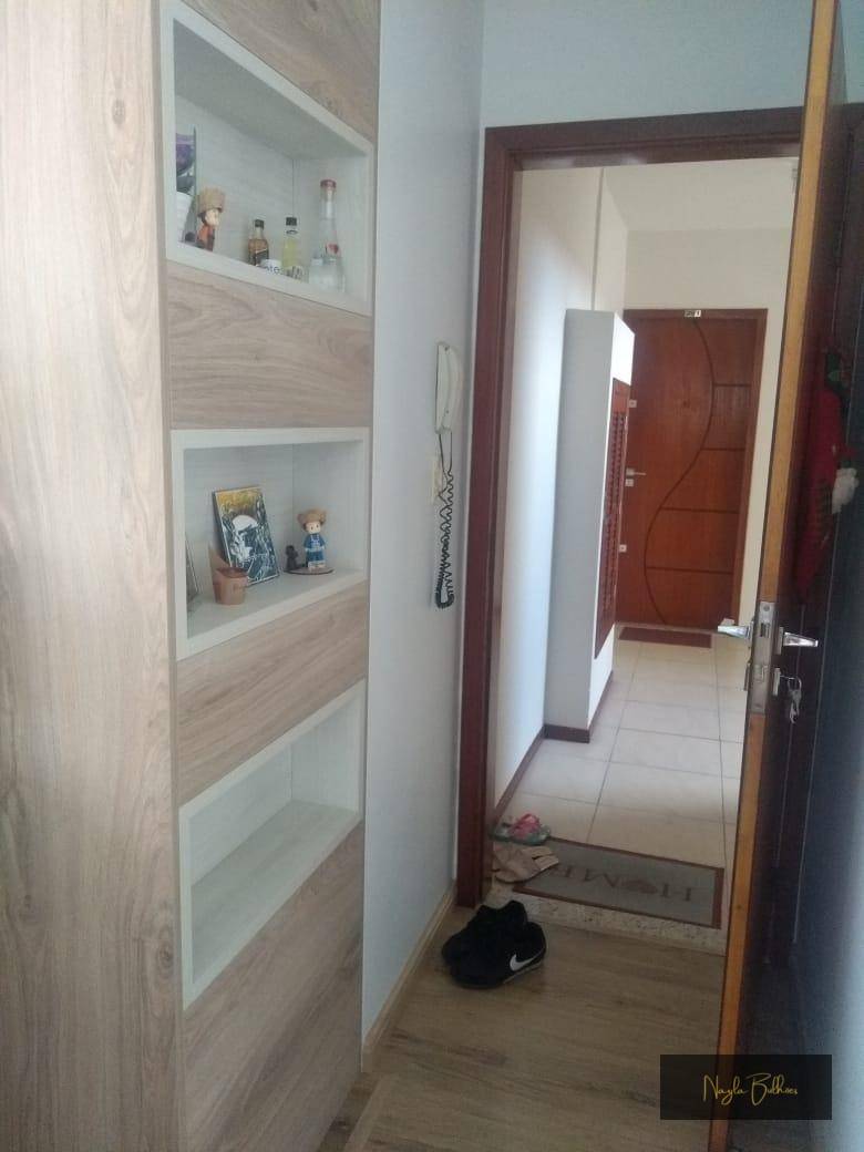 Apartamento à venda com 2 quartos, 64m² - Foto 9