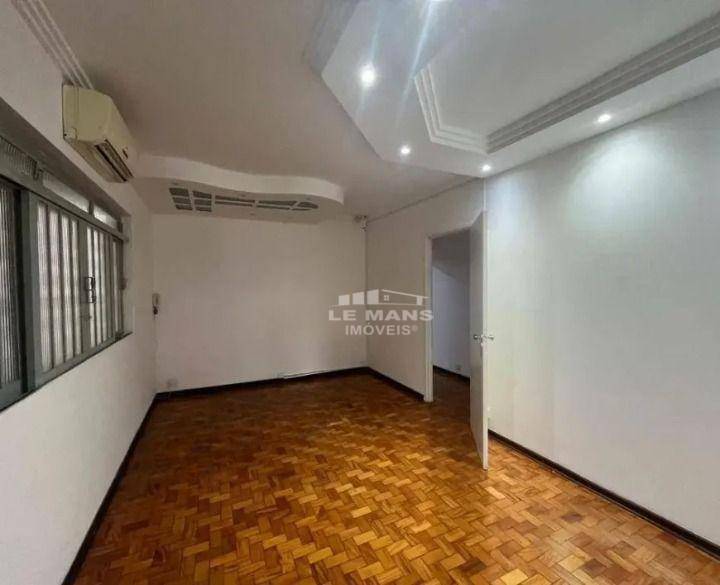 Casa para alugar com 3 quartos, 210m² - Foto 4