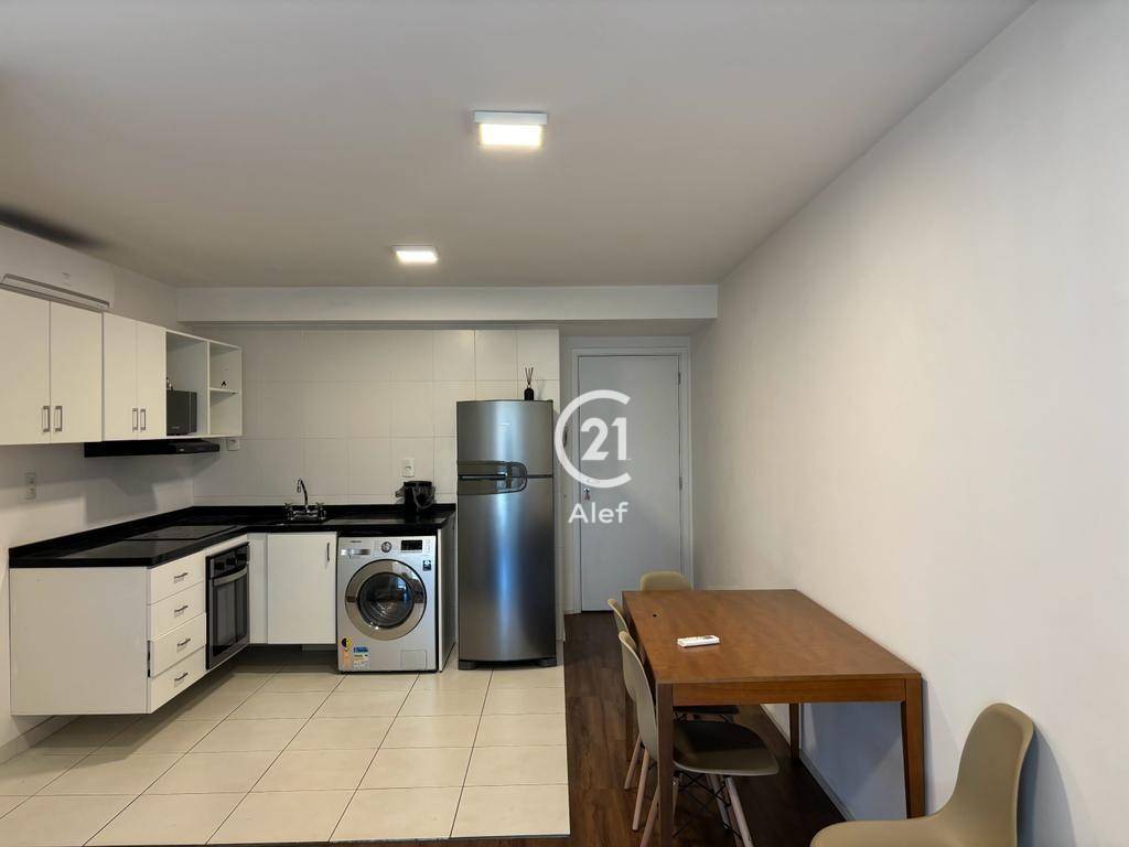 Apartamento à venda com 2 quartos, 66m² - Foto 5