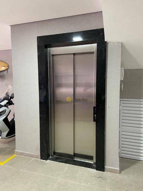 Apartamento à venda com 3 quartos, 90m² - Foto 22