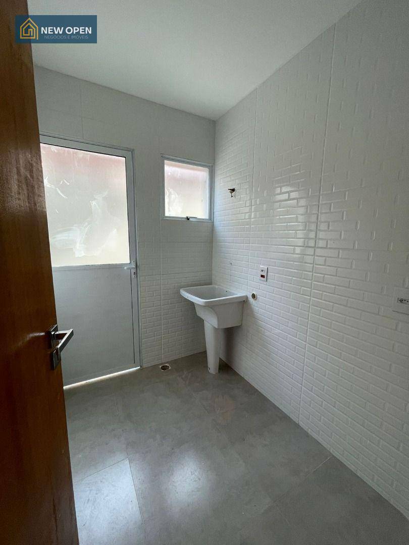 Sobrado à venda com 2 quartos, 69m² - Foto 2