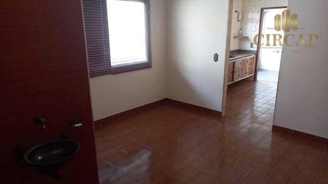 Casa à venda e aluguel com 4 quartos, 300m² - Foto 35