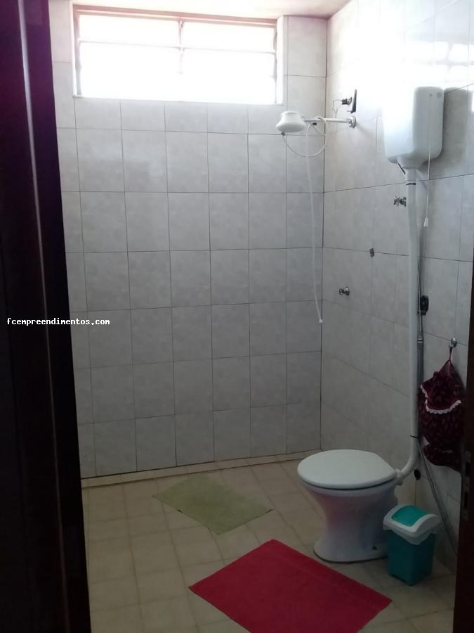 Sobrado à venda com 3 quartos, 362m² - Foto 2