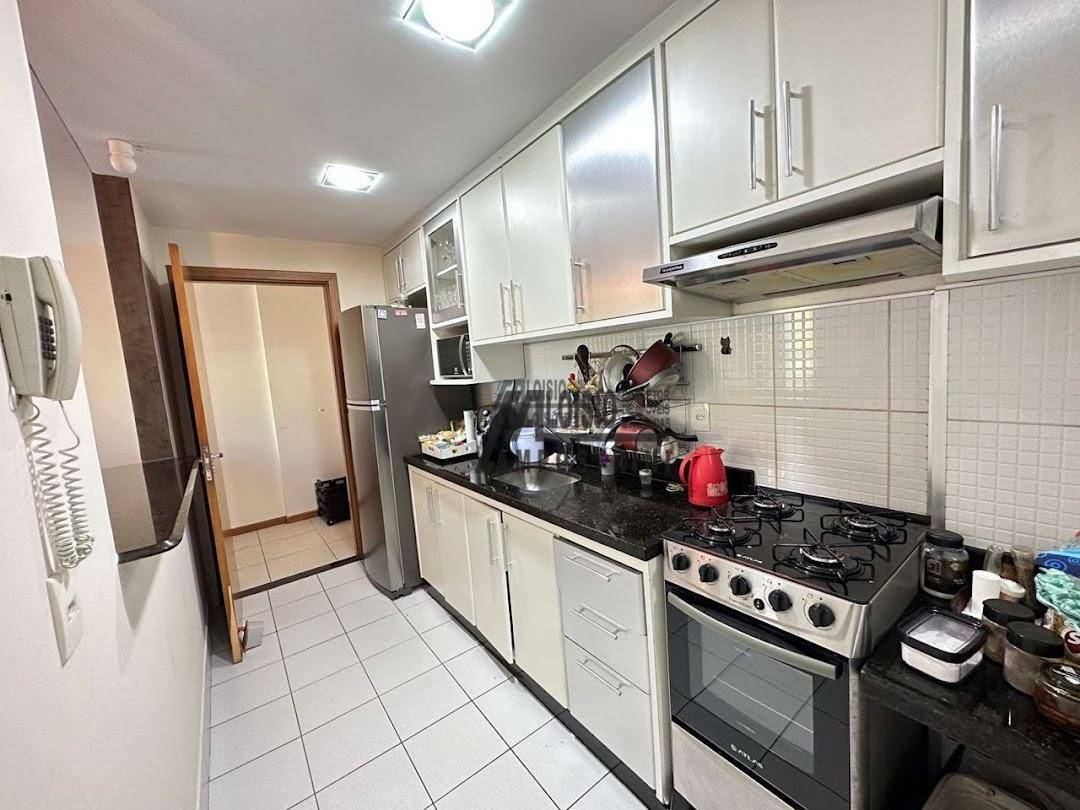 Apartamento à venda com 3 quartos, 120m² - Foto 15