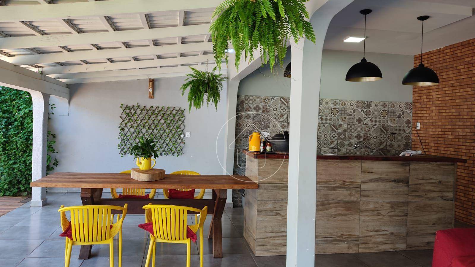 Casa à venda com 3 quartos, 280m² - Foto 4
