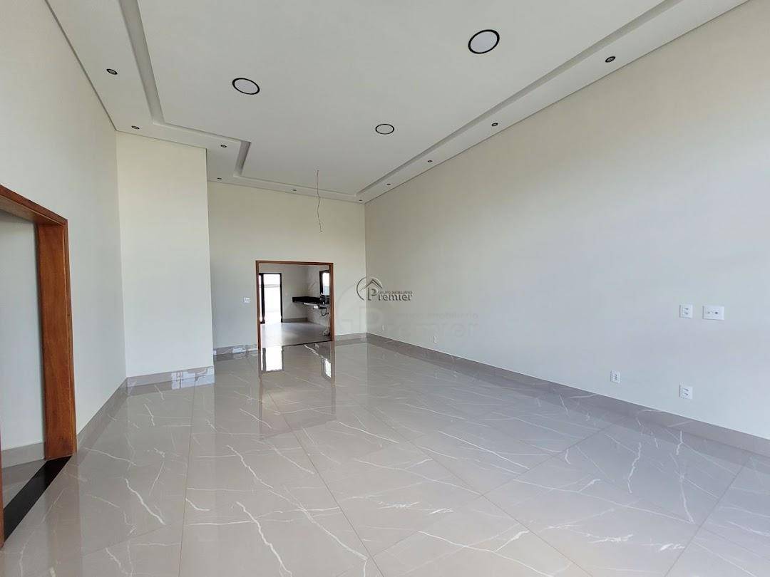 Casa à venda com 3 quartos, 300m² - Foto 4