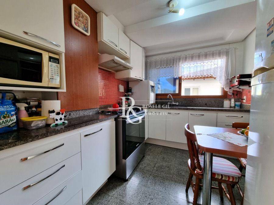 Apartamento à venda com 3 quartos, 244m² - Foto 12