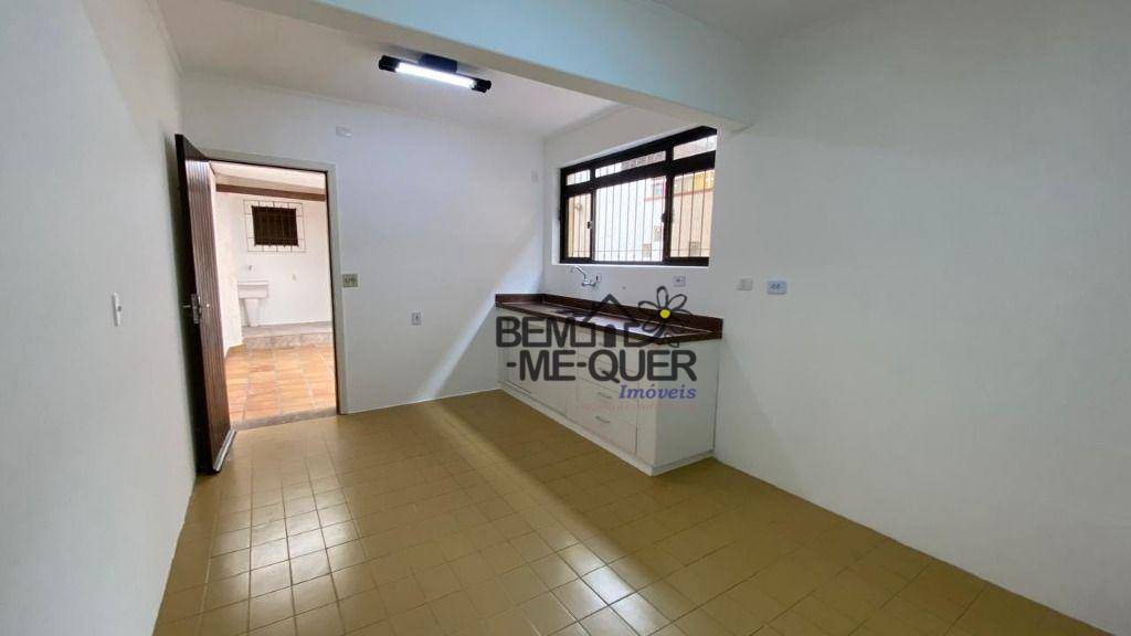 Sobrado à venda com 3 quartos, 200m² - Foto 15