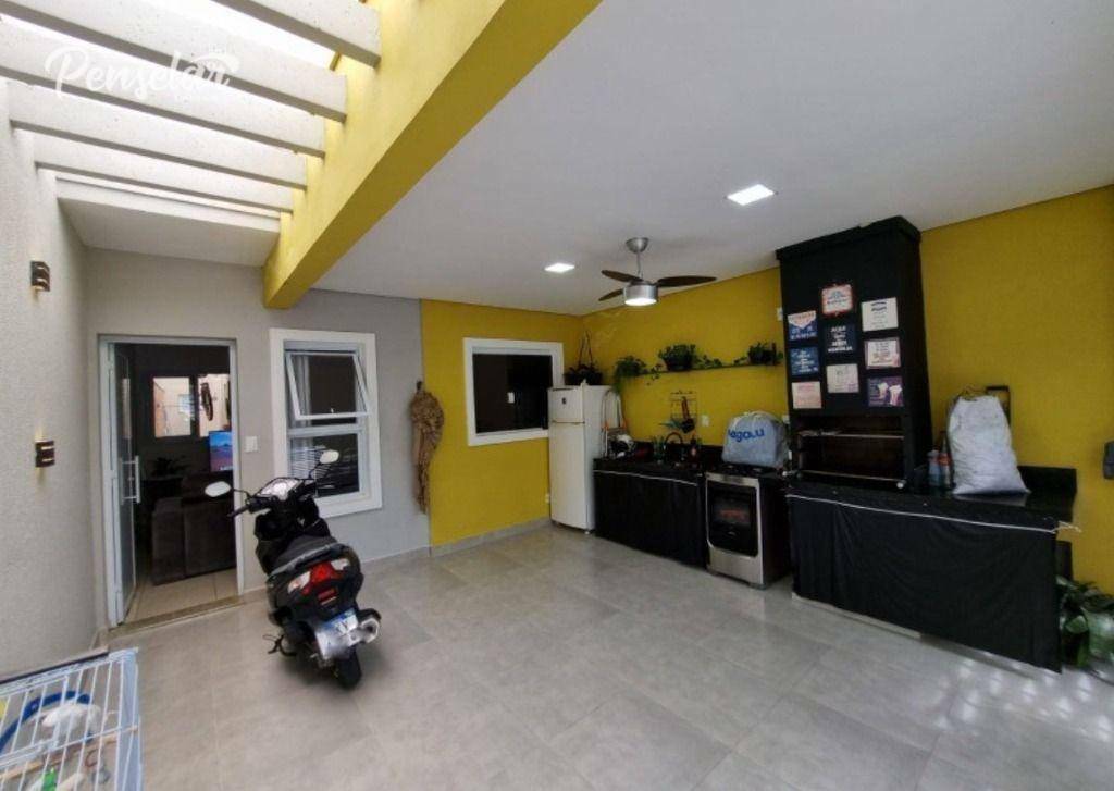 Casa à venda com 2 quartos, 80m² - Foto 1