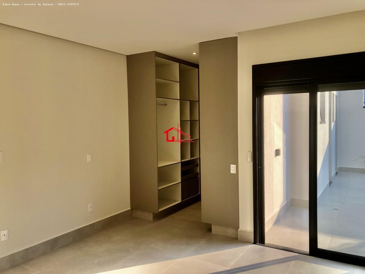 Casa de Condomínio à venda com 3 quartos, 212m² - Foto 24