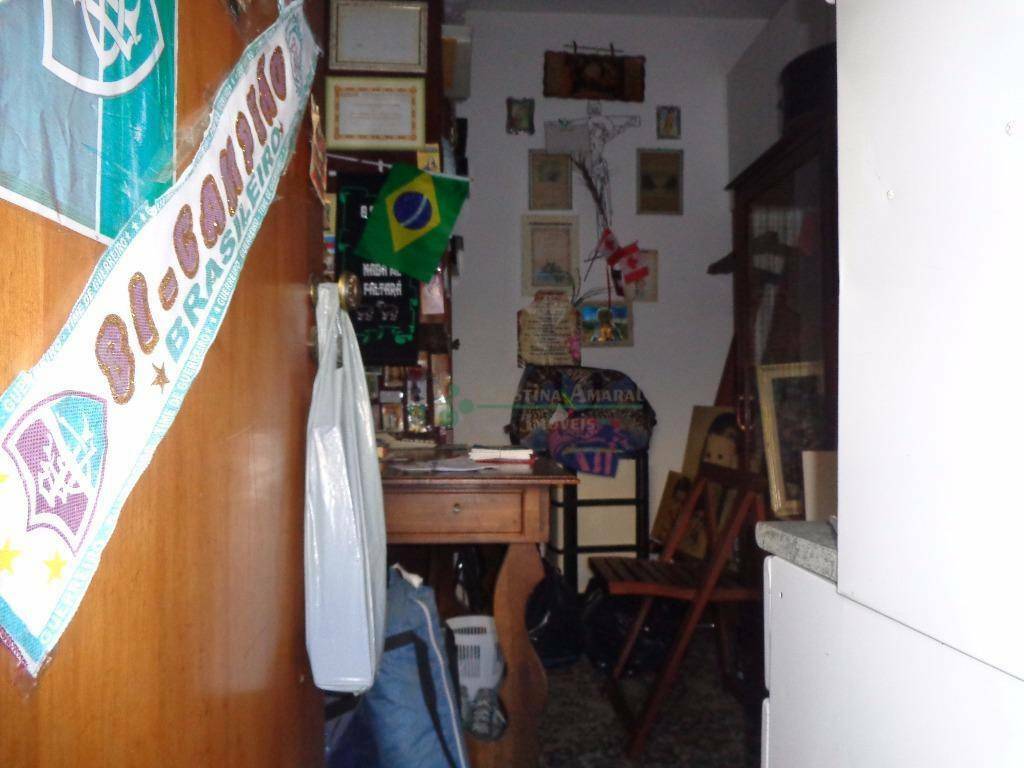 Apartamento à venda com 3 quartos, 112m² - Foto 19