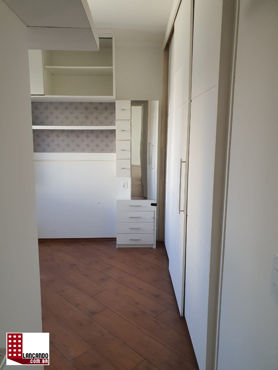 Apartamento à venda com 3 quartos, 80m² - Foto 2