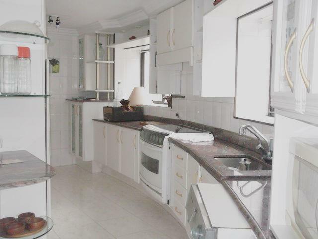 Apartamento à venda e aluguel com 3 quartos, 200m² - Foto 21