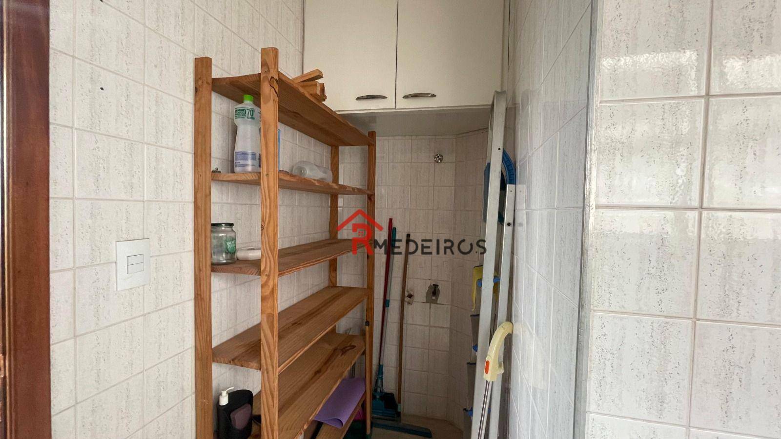 Apartamento à venda com 2 quartos, 70m² - Foto 8