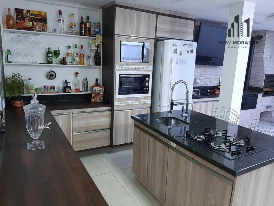 Casa à venda com 3 quartos, 85m² - Foto 1