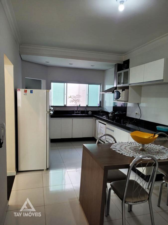 Casa à venda com 3 quartos, 264m² - Foto 16