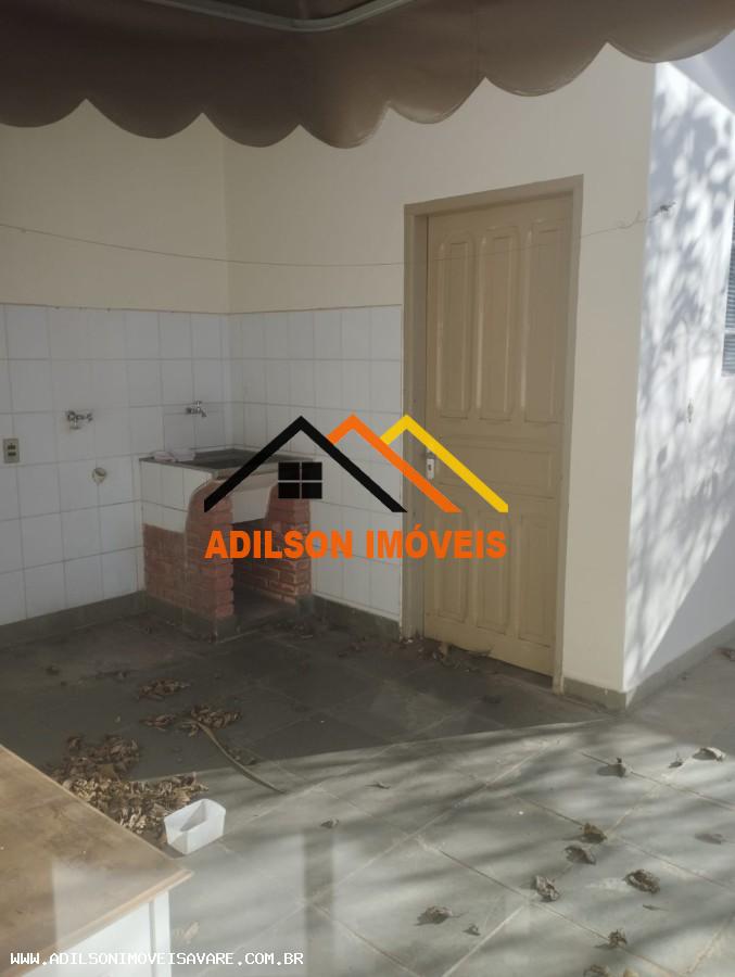 Casa à venda com 2 quartos, 290m² - Foto 8