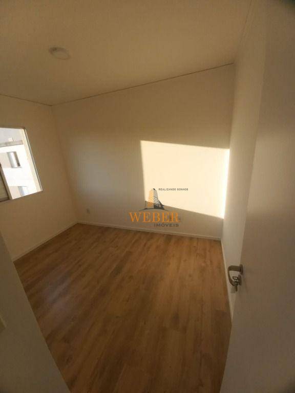 Apartamento à venda com 2 quartos, 47m² - Foto 2