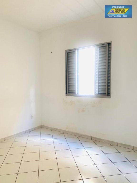 Apartamento à venda com 2 quartos, 70m² - Foto 10