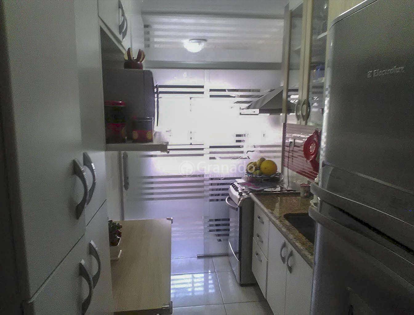 Apartamento à venda com 3 quartos, 65m² - Foto 6