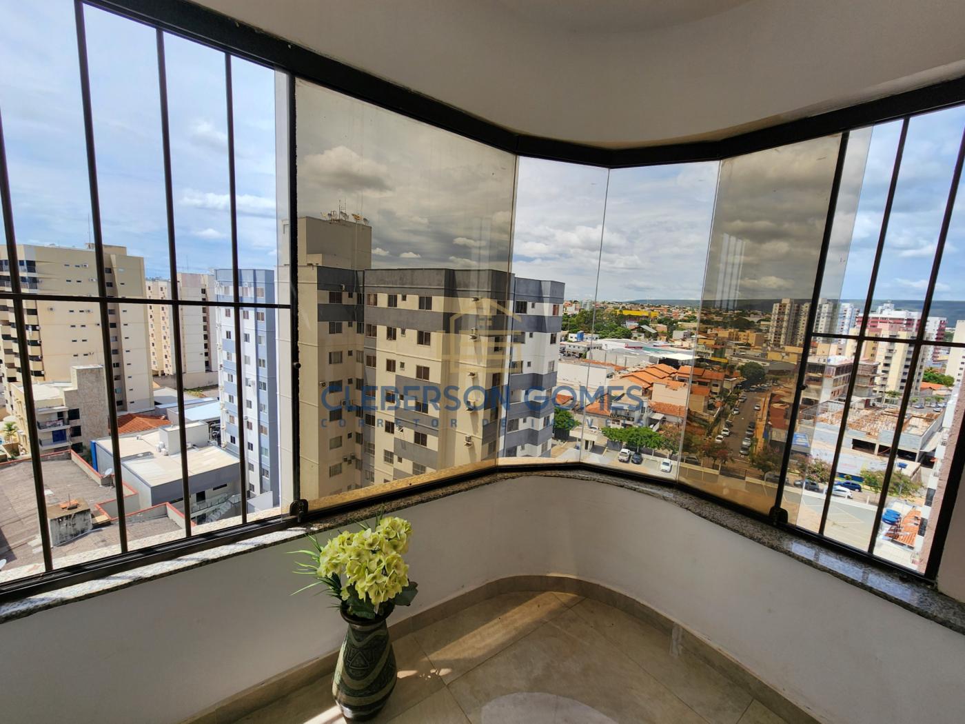 Apartamento à venda com 4 quartos, 240m² - Foto 9