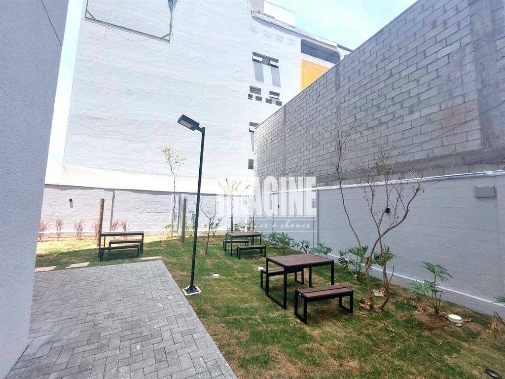 Apartamento à venda com 2 quartos, 34m² - Foto 18