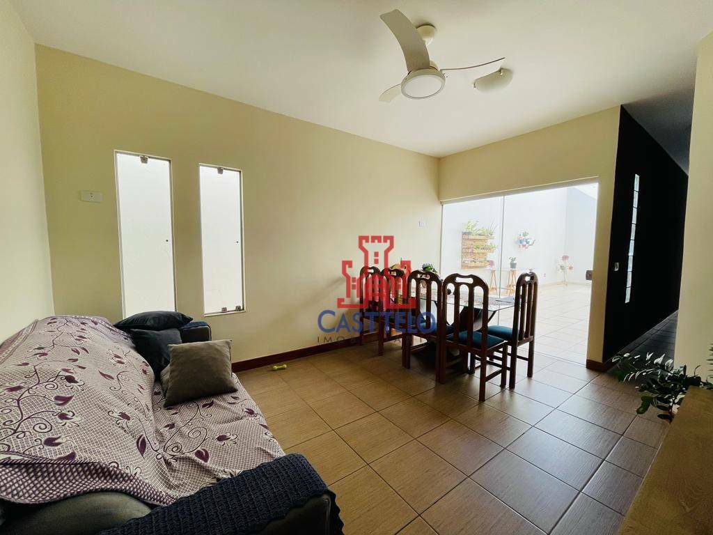 Casa à venda com 3 quartos, 130m² - Foto 5