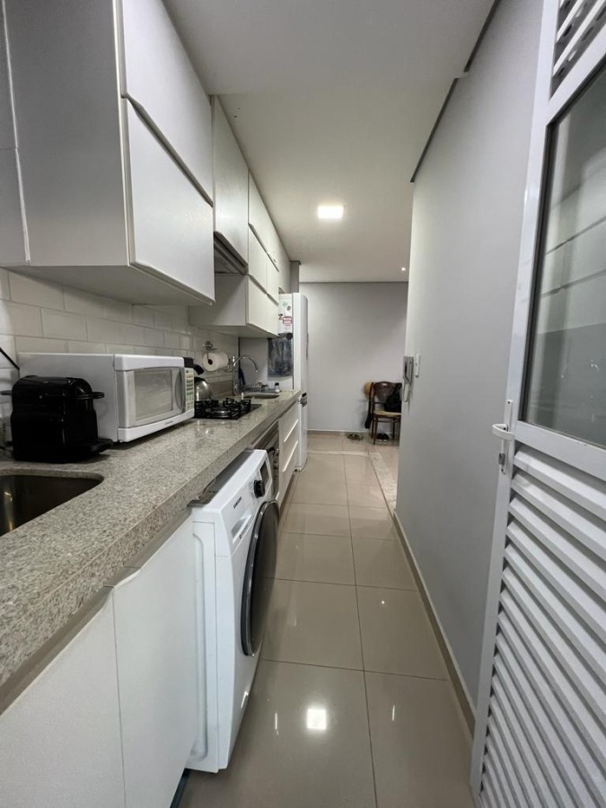 Apartamento à venda com 3 quartos, 94m² - Foto 8