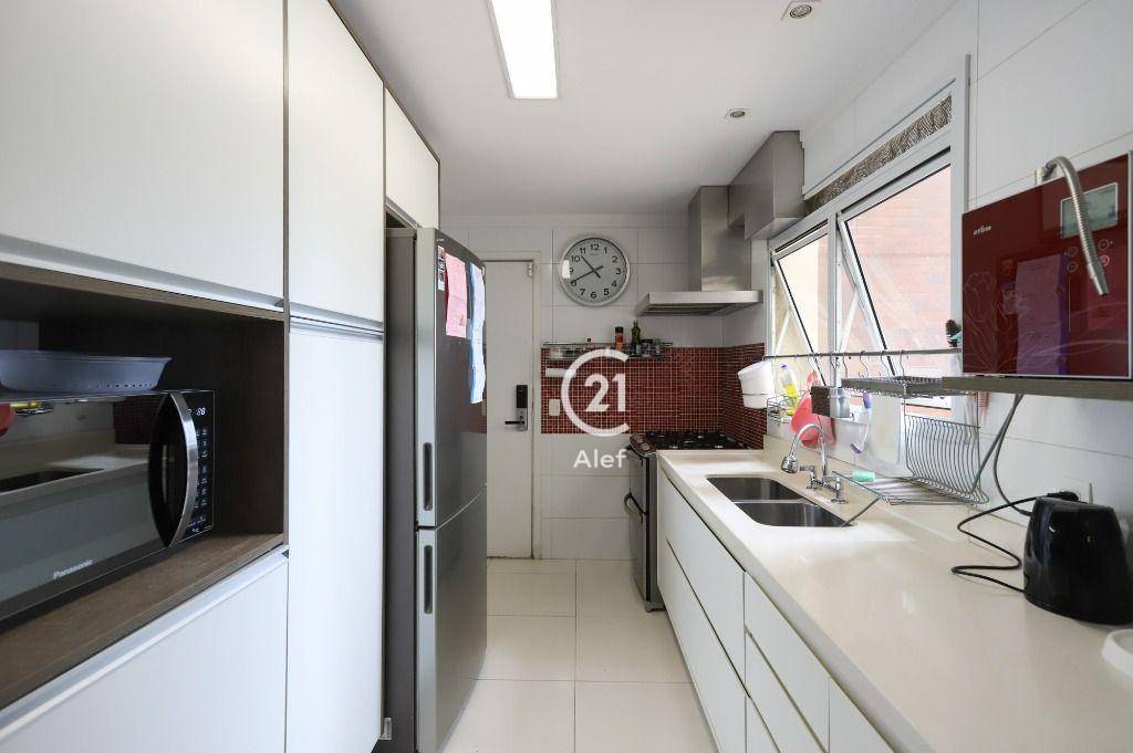 Apartamento à venda com 3 quartos, 168m² - Foto 37