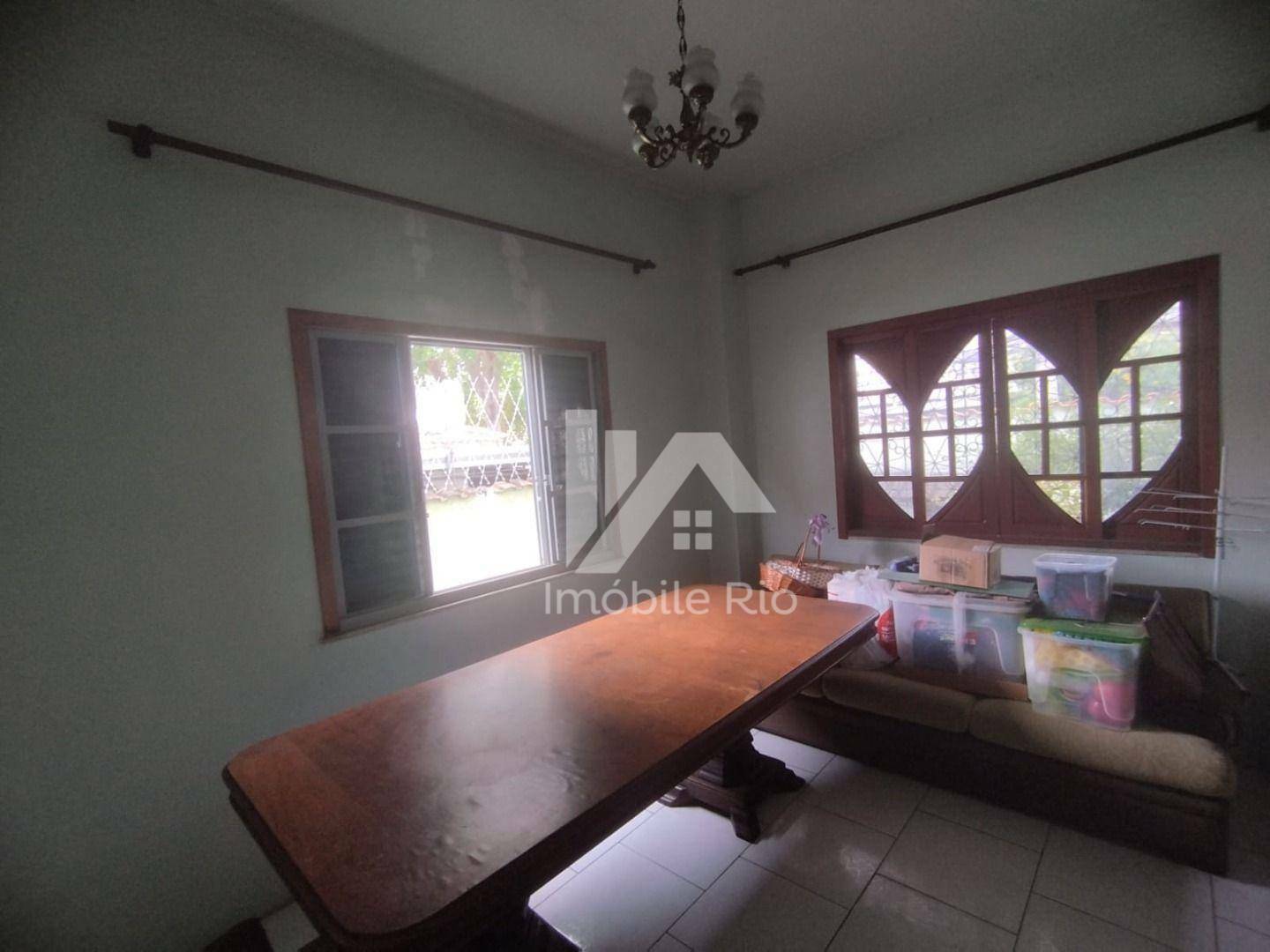 Casa à venda com 3 quartos, 258m² - Foto 25