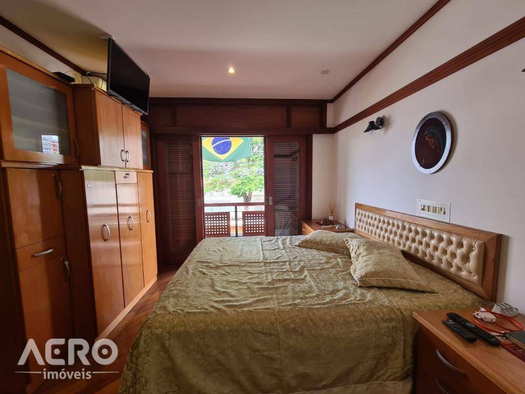 Casa à venda com 3 quartos, 279m² - Foto 33