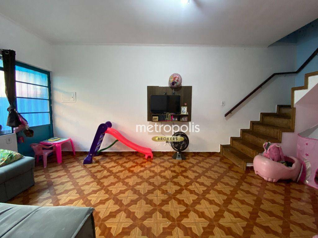 Sobrado à venda com 6 quartos, 270m² - Foto 61