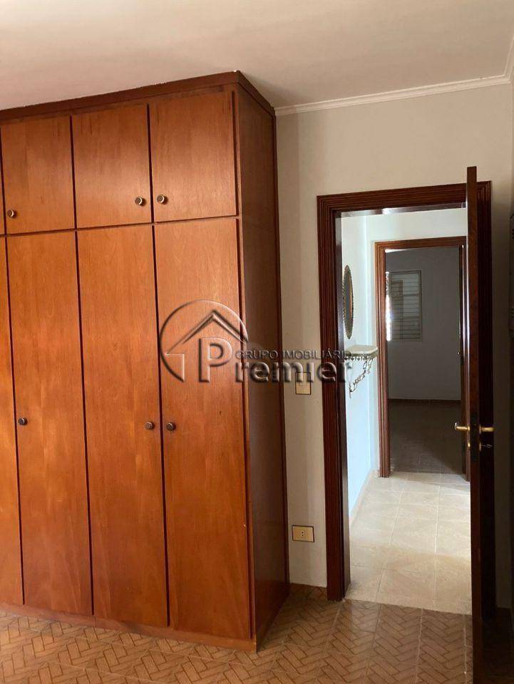 Casa à venda e aluguel com 3 quartos, 262m² - Foto 22