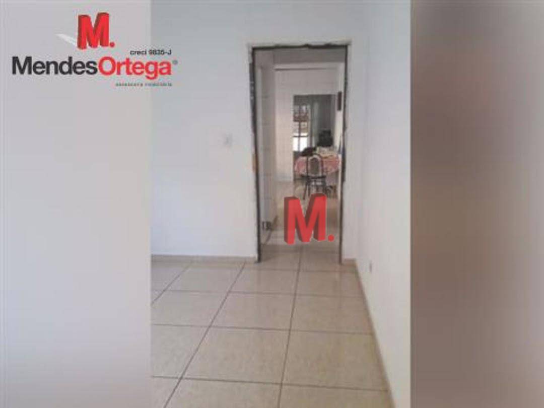 Casa à venda com 2 quartos, 65m² - Foto 13