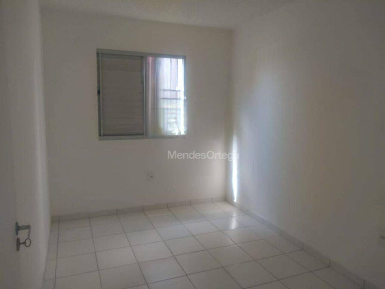 Apartamento para alugar com 2 quartos, 49m² - Foto 7