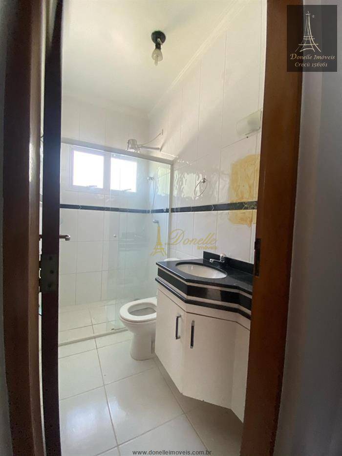 Casa de Condomínio à venda com 3 quartos, 300m² - Foto 4