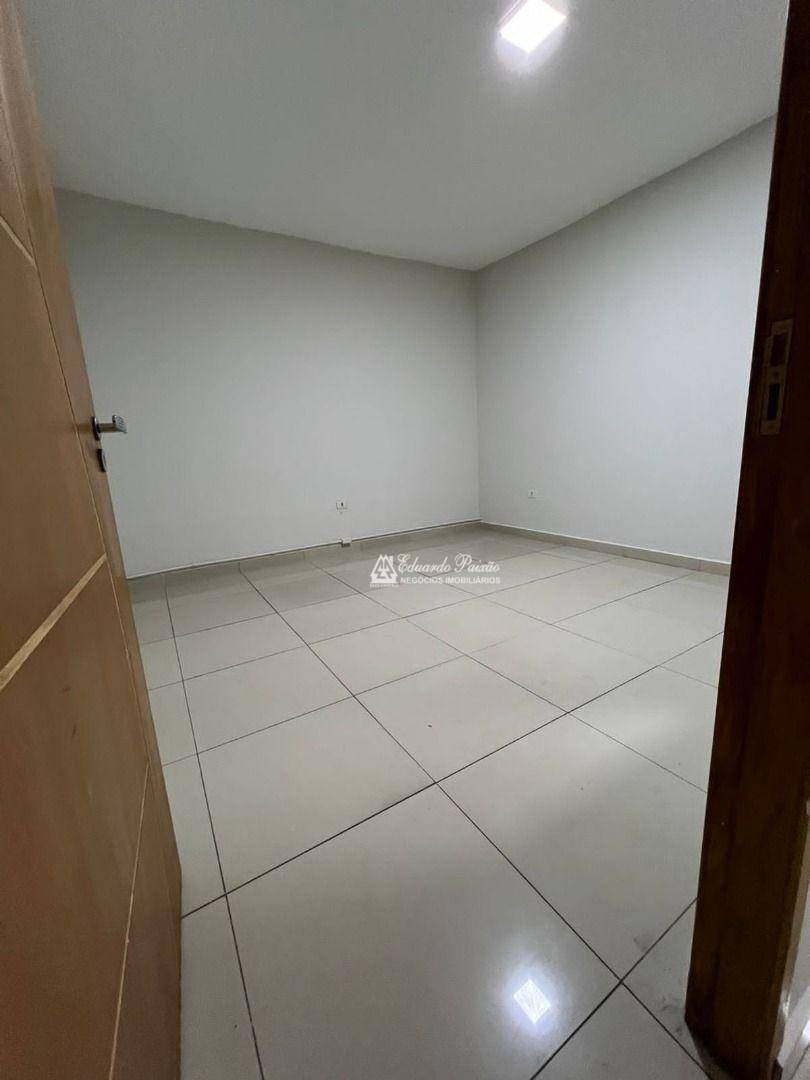 Casa para alugar com 2 quartos, 100m² - Foto 5